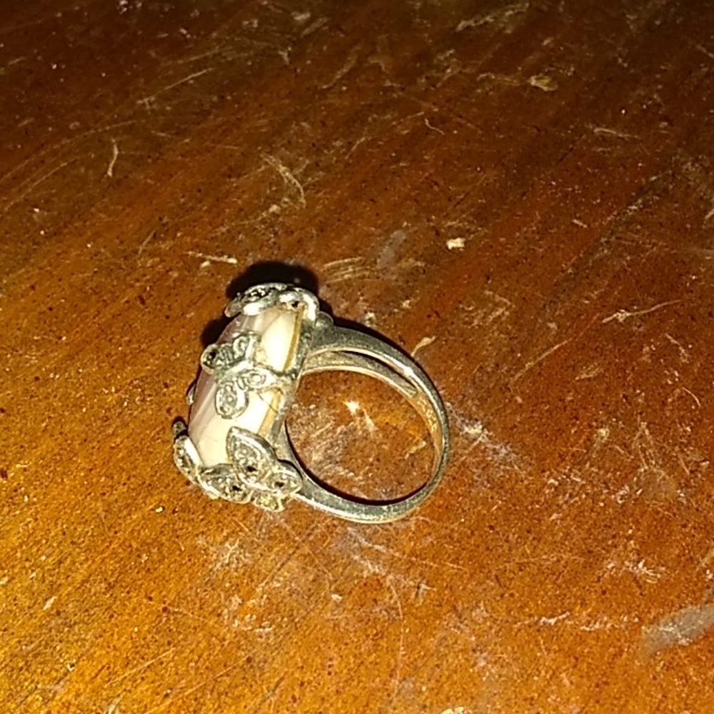 Ring - Picture 2 of 2